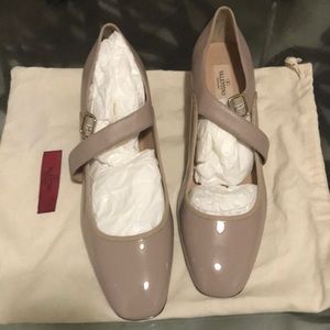 Valentino Garavani (made in italy) women shoes
